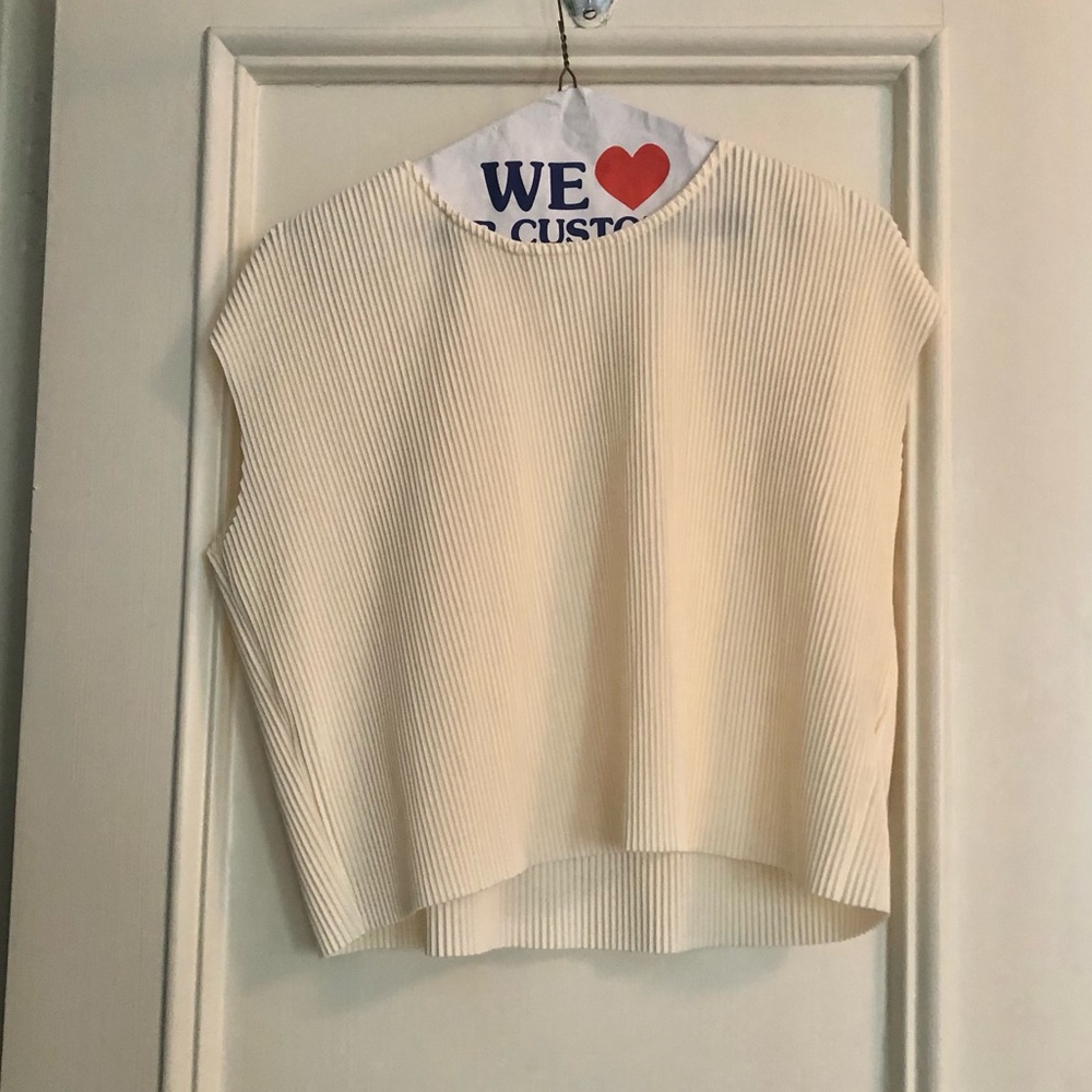 Monki Cropped Blouse in Beige